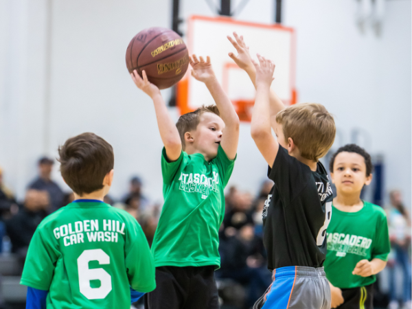 Image of youth basketball in action