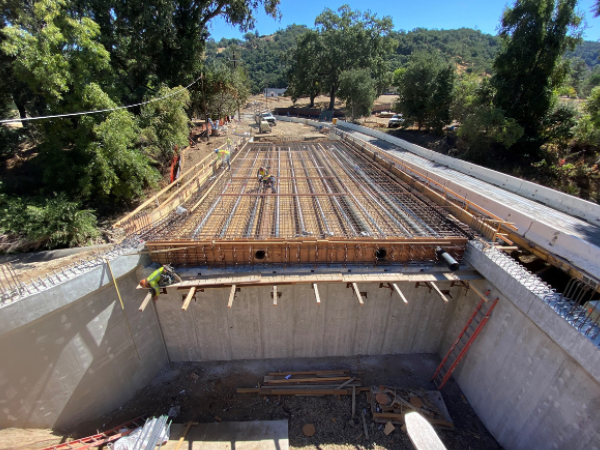 Santa Lucia Bridge during construction - preparing the wood deck for concrete.